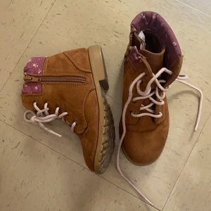 Toddler girl booties size10
